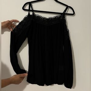 Gypsies and Moondust Lace Crochet Trim Cold Shoulder Top in Black Size S